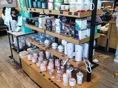 零售区-星巴克(兰州中川机场T2出发店)