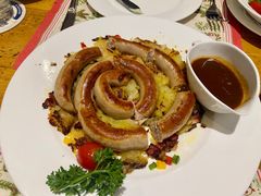 兰特伯爵自制猪肉肠配酸菜、土豆-兰特伯爵西餐厅·啤酒屋(方庄店)