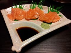 三文鱼刺身-日本料理神拉面