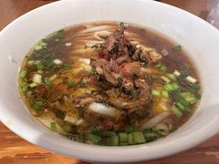 酸菜蒸肉粉-矮子粉店1985·长沙米粉(湘春路店)