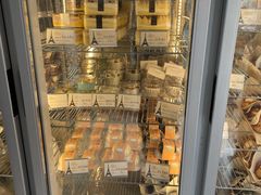 面包甜点陈列柜-mira甜品屋(财大店)