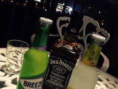 -海口骑楼小吃街