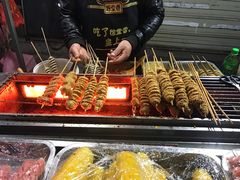 -小魏哥果仁烤面筋