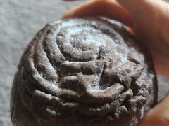 芋泥肉松咸蛋黄欧包-奈雪的茶(青岛卓悦里INTOWN店)