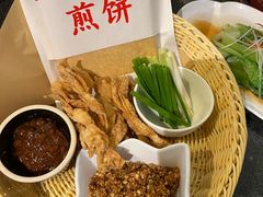 -鲁菜根·泰安菜(万达店)