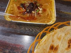 -花儿姐与战哥的美食档