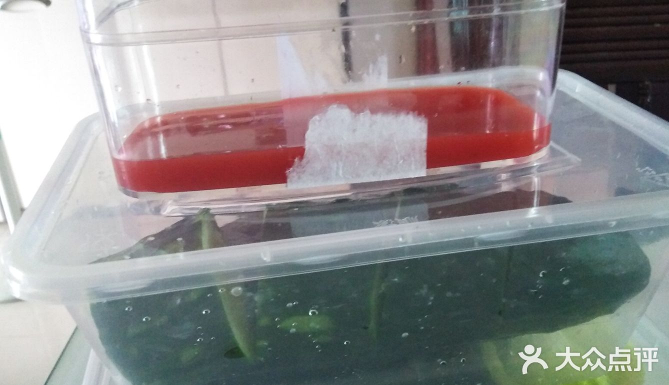 一种香蕉味，一种火腿味，我感觉香蕉味更好吃