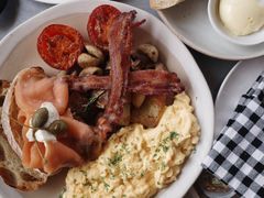 -ROAST coffee & eatery