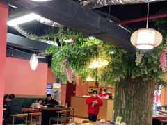 大堂-渔香岛美蛙鱼头火锅(威清路店)