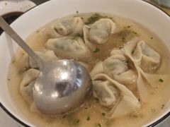 荠菜大馄饨-老人和饭店(淮海中路店)