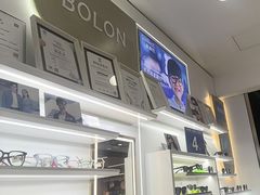 -美式眼镜·授权蔡司.依视路.尼康.豪雅.明月(南翔印象城店)
