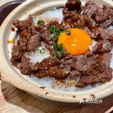 万胜广场人均35的煲仔饭✨趁热吃✔️