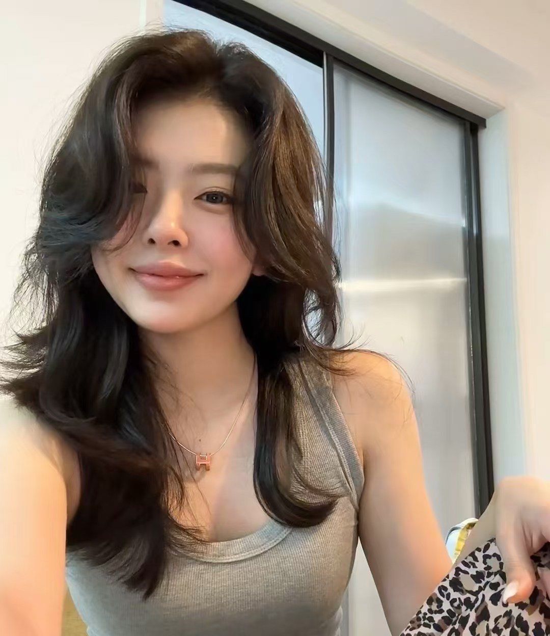 适合圆脸大头围女生的卷发