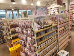 -名创优品(万达广场河东店)
