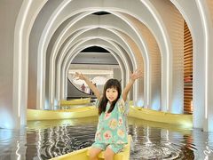 -涨巢·潮玩水疗局
