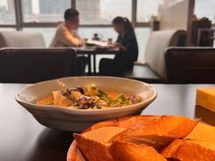 -大头虾越式风味餐厅(光明广场店)