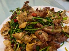 -超越海鲜屋(飞龙物业店)