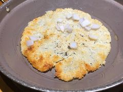 罐罐牛腩底下铺一层饭锅巴-吃饭皇帝大(合生汇店)