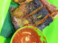 -明记烧鱼美味店