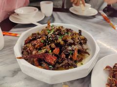 -蔼若春.传承三十年云南菜(金碧公园店)