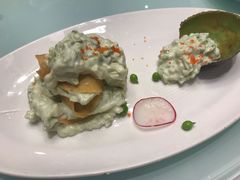 牛油果色拉-新吉士·上海菜(浦东LCM置汇旭辉店)