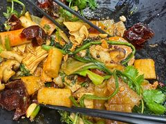 -醉人椒麻辣香锅(王府井喜悦店)