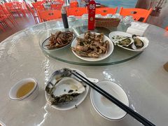 -红月湾海鲜饭店•沙滩海景(双月湾店)