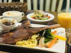 -静香HOUSE·全时段融合餐厅(七星欢乐颂店)