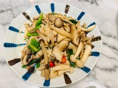 松林蘑菇小炒-中8楼风尚云南菜(颐堤港店)