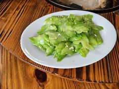 -侠成水上农庄(工业大道店)