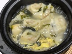 蟹粉小馄饨-馋三尺蟹粉小笼(人民广场店)