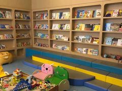 -戊辰亲子游泳俱乐部