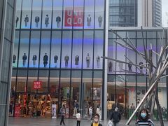 -优衣库(深圳万象天地旗舰店)