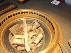 -铭牛烧肉·和牛海鲜自助(高新月牙湖店)