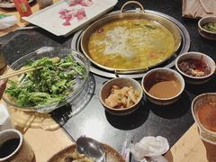 -顶顶汤火牛排火锅·经典铜锅涮肉