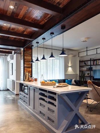 工业风吊顶，也是别具风情。