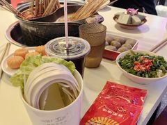-钢管厂五区小郡肝串串香(蜀都万达店)