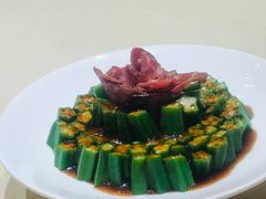 黑椒牛肉拼秋葵-将相和·海鲜蒸饺大连菜