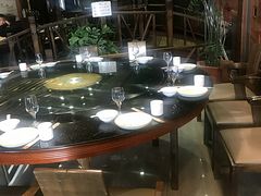 -大宝全猪馆(南京路店)