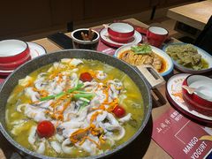 -山城外·非遗酸菜鱼(蜀都万达店)