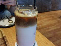 -ZING COFFEE 镜咖啡