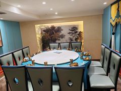 -巴特餐饮6加1音乐餐吧·新疆菜