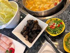 -一席地·本地鸡窝·杭帮鸡火锅(萧山银隆百货店)