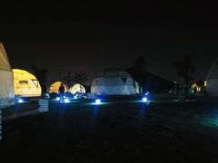 -田园东方蜜桃村的田野营地