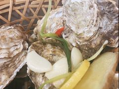 海鲜生蚝-三子烤羊腿·海鲜(弘阳店)