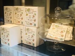 -Fridi Patisserie Cafe