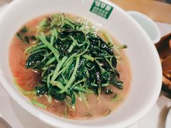 -绿草地·湘菜(酃湖师院店)