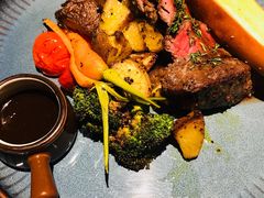 -JINNS锦时 steak&pizza(浸信会礼拜堂旧址店)