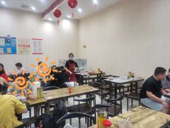 大堂-二钢串叔麻辣烫(华龙大厦店)