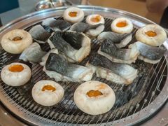 -围炉肉舍•炭烤活鳗•丹东海鲜烤肉(步行街店)